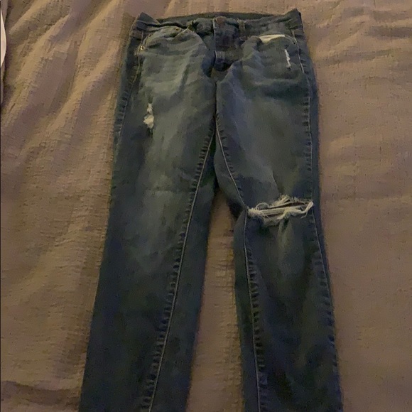 Aeropostle Jeans size 4 Short - Picture 1 of 1